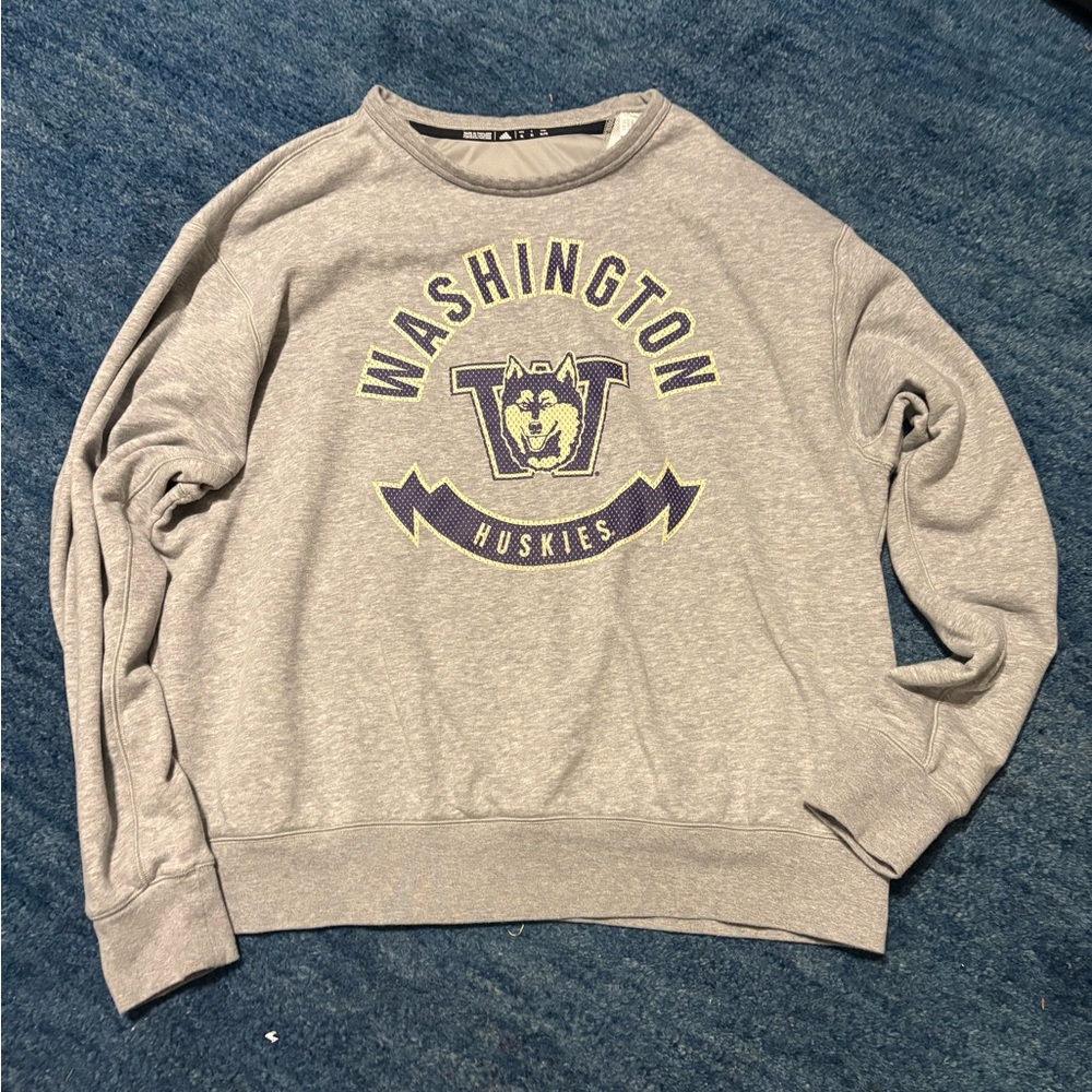 Washington University women’s sweater